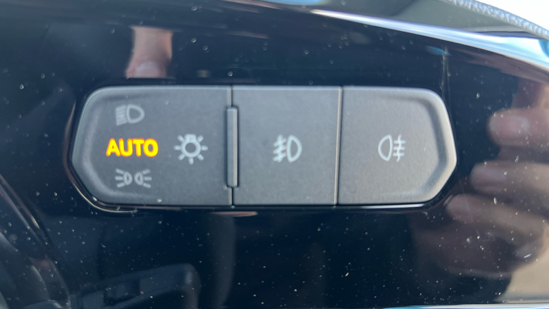 Ford Transit Connect 230 L2 Diesel 2.0 EcoBlue 102ps Limited Van